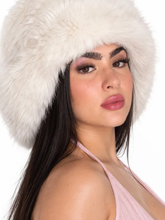 Generated: White fur hat, three-quarter profile